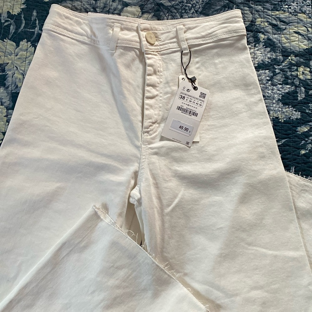 Zara marine straight in off white signature denim raw hem button fly